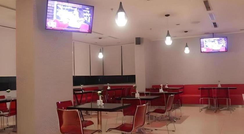 RedStar Hotel Yakarta Exterior foto